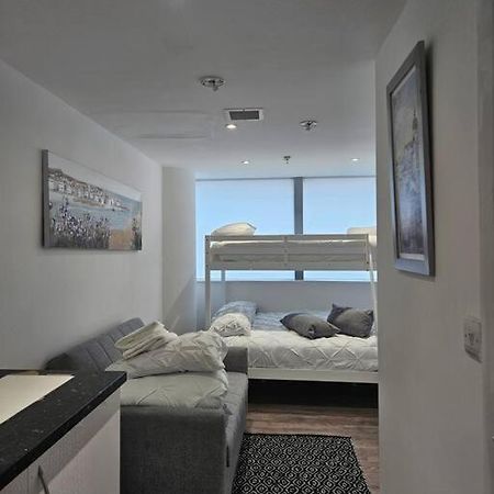 Small Studio For Group Of 5 In Delta Croydon Dpf3 Bagian luar foto
