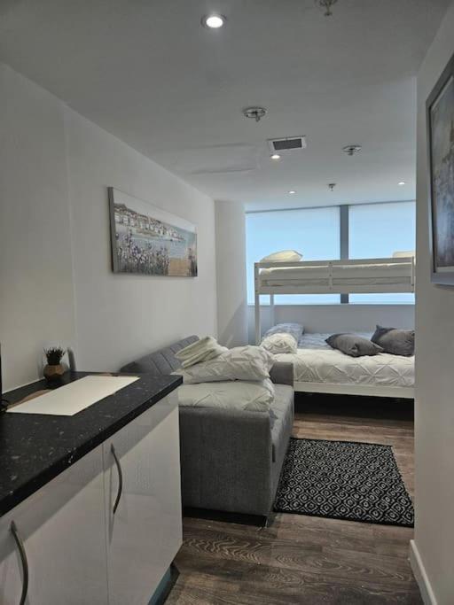 Small Studio For Group Of 5 In Delta Croydon Dpf3 Bagian luar foto